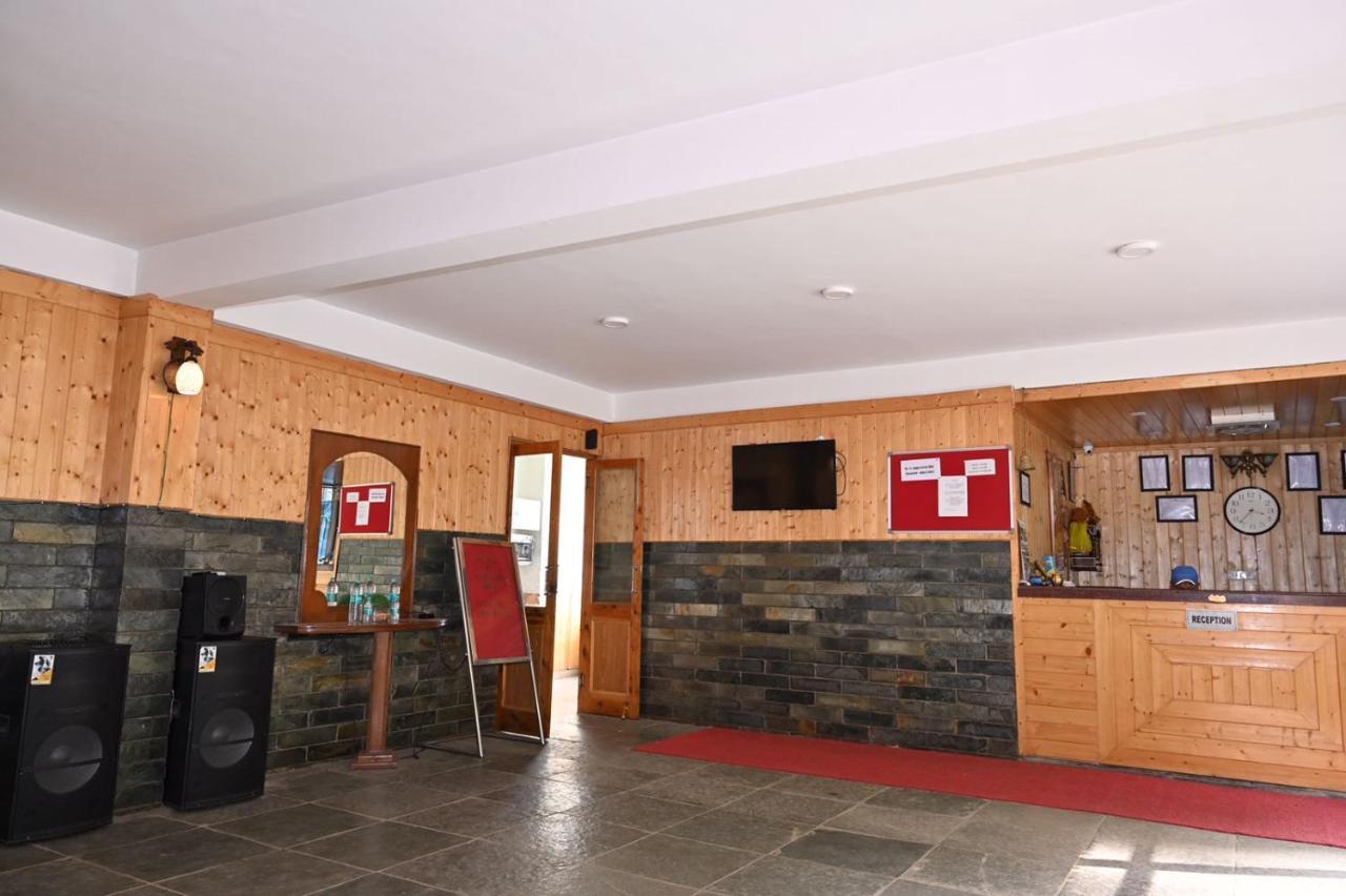 Hotel Seven Hills Manali Esterno foto