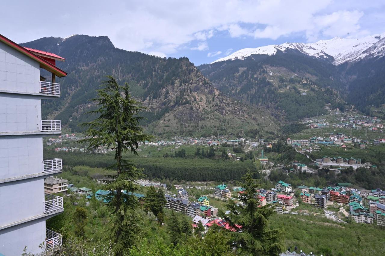 Hotel Seven Hills Manali Esterno foto
