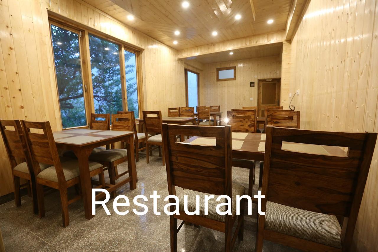 Hotel Seven Hills Manali Esterno foto