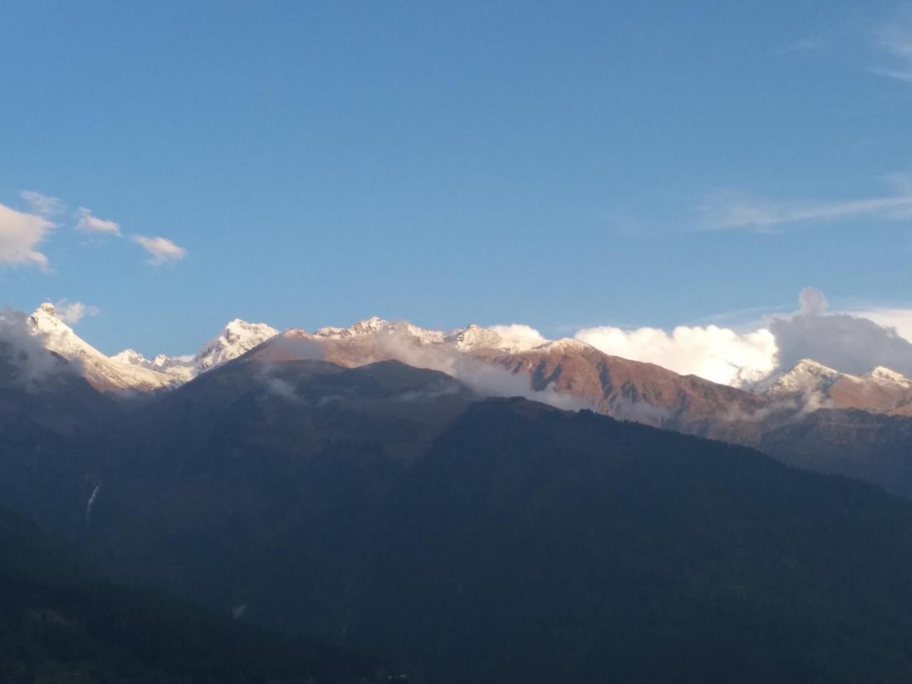 Hotel Seven Hills Manali Esterno foto